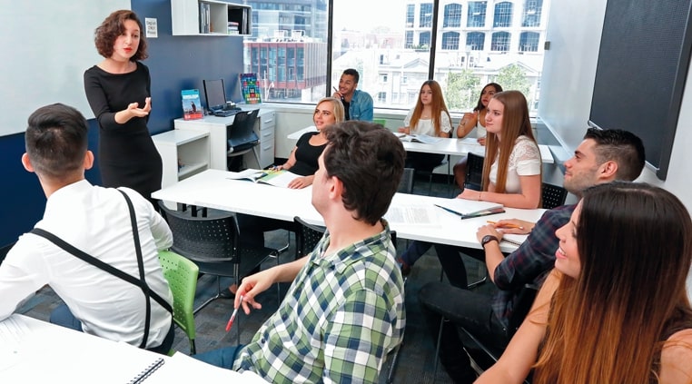 Working holiday visa au Canada cours anglais et job à Toronto